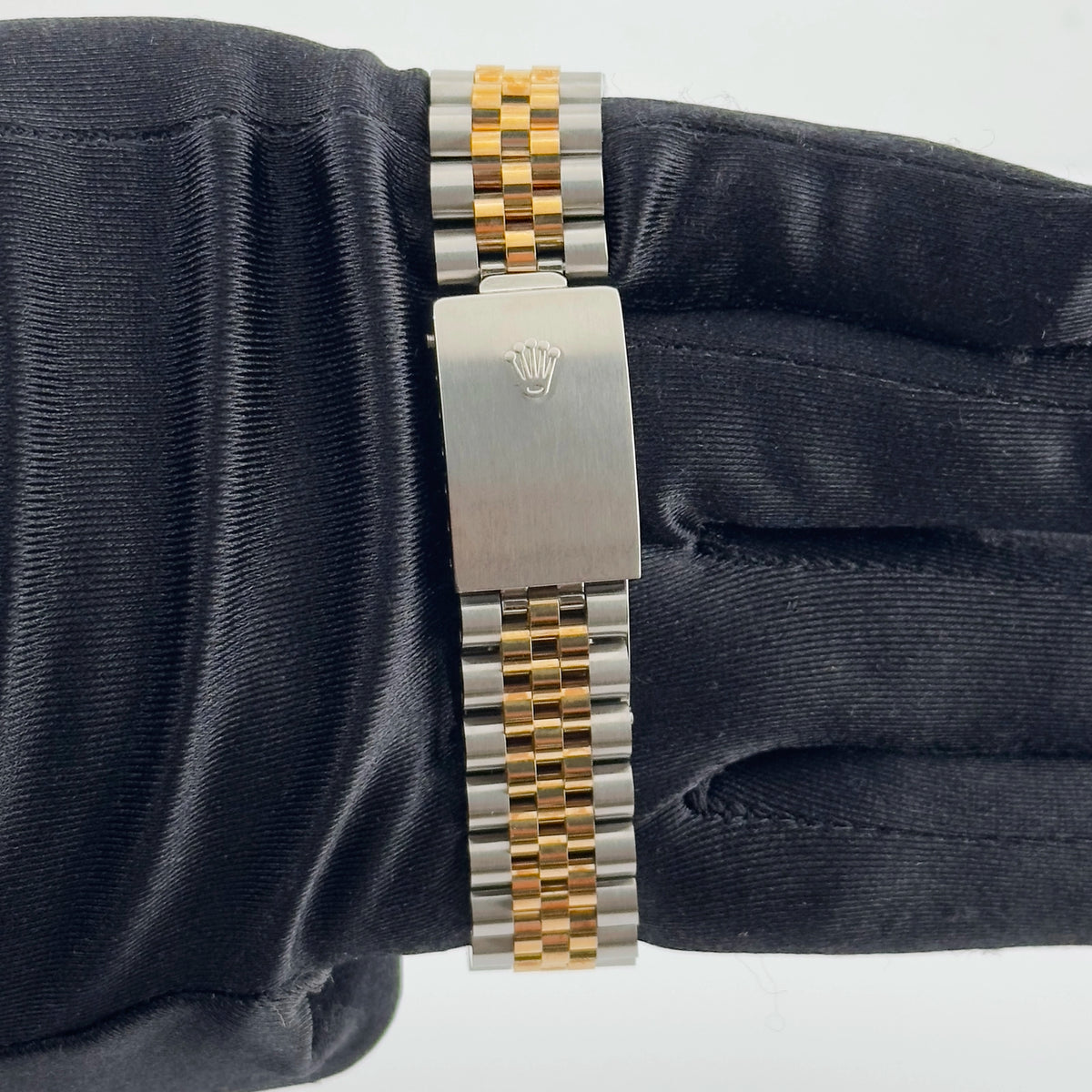 Rolex Oyster Perpetual Date 6694 — view 2