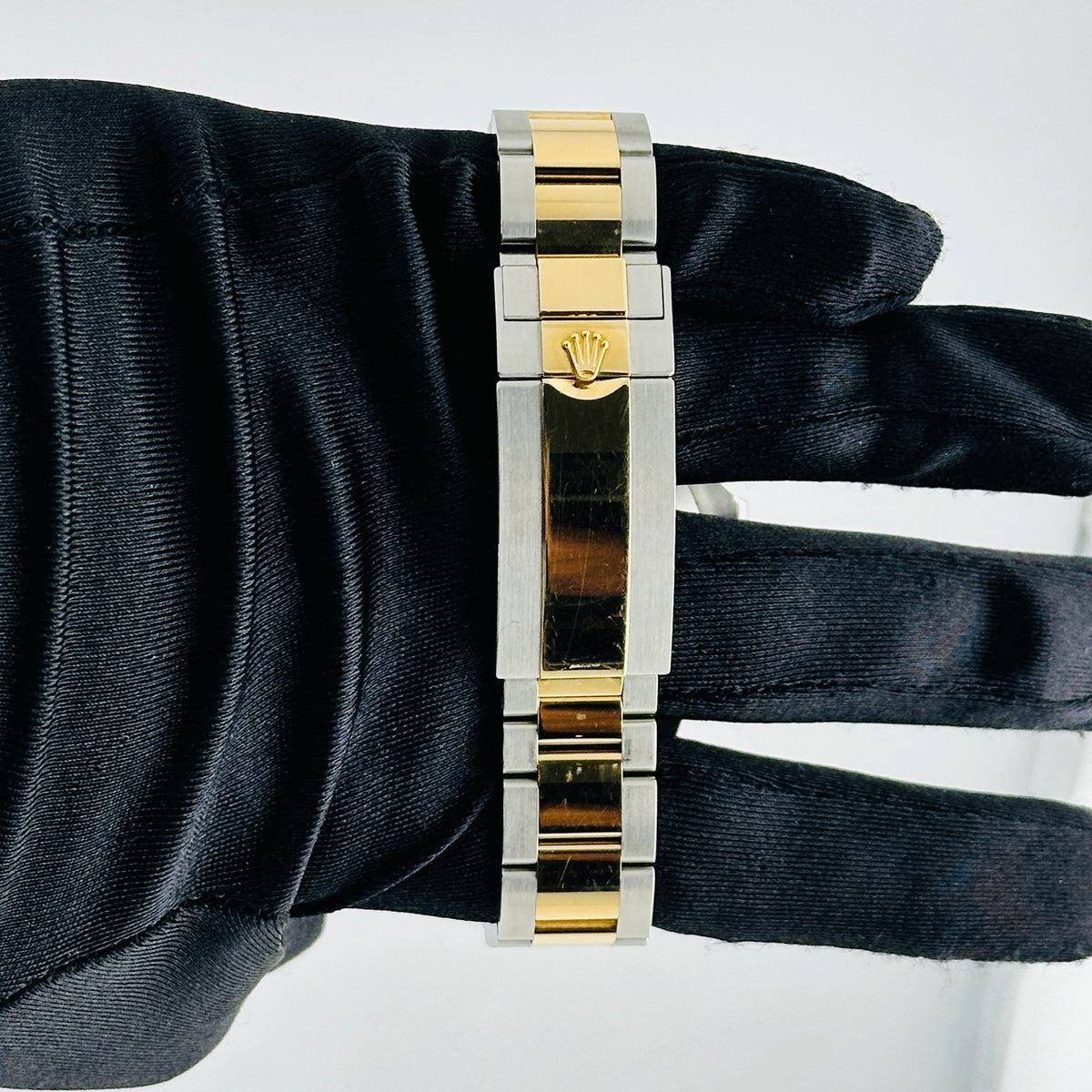 Rolex Sea-Dweller 126603 — view 3