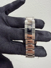 Rolex Oyster Perpetual Date 115200 — view 3