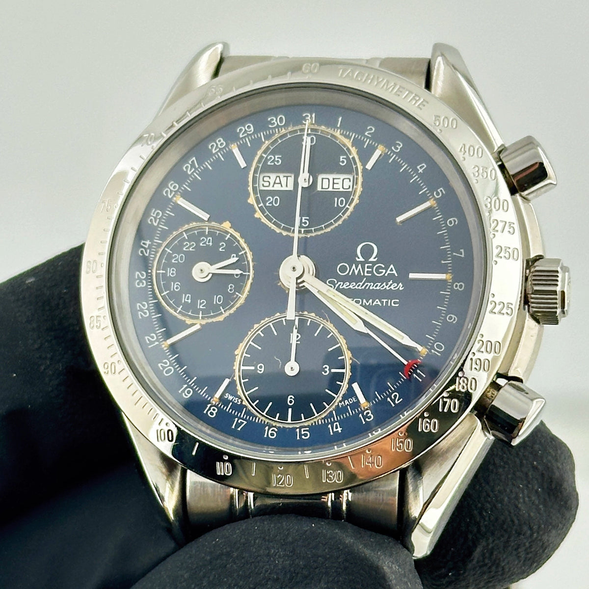 Omega Speedmaster Day Date 3521.80.00 — view 3