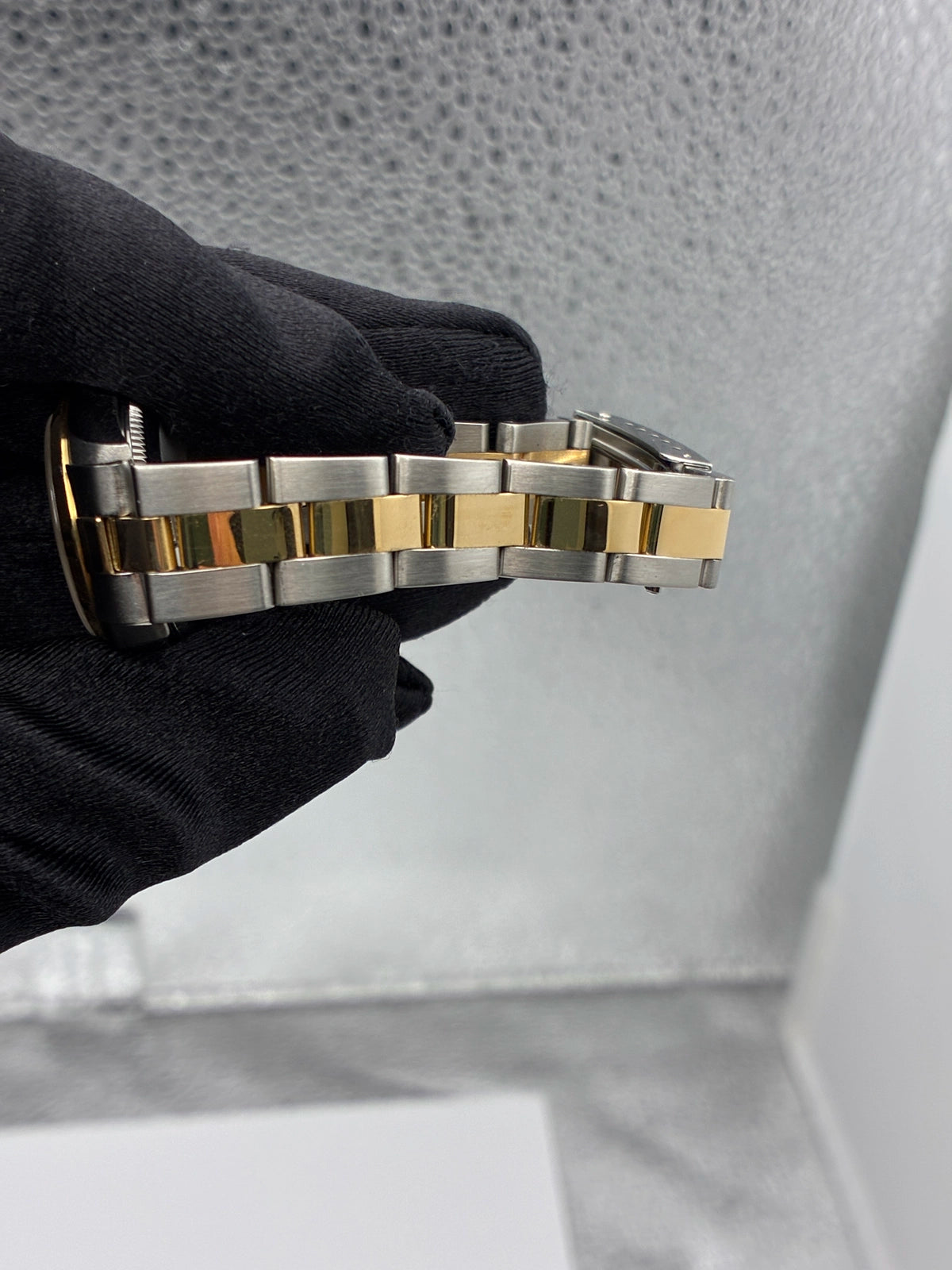 Rolex Oyster Perpetual 76233 — view 3