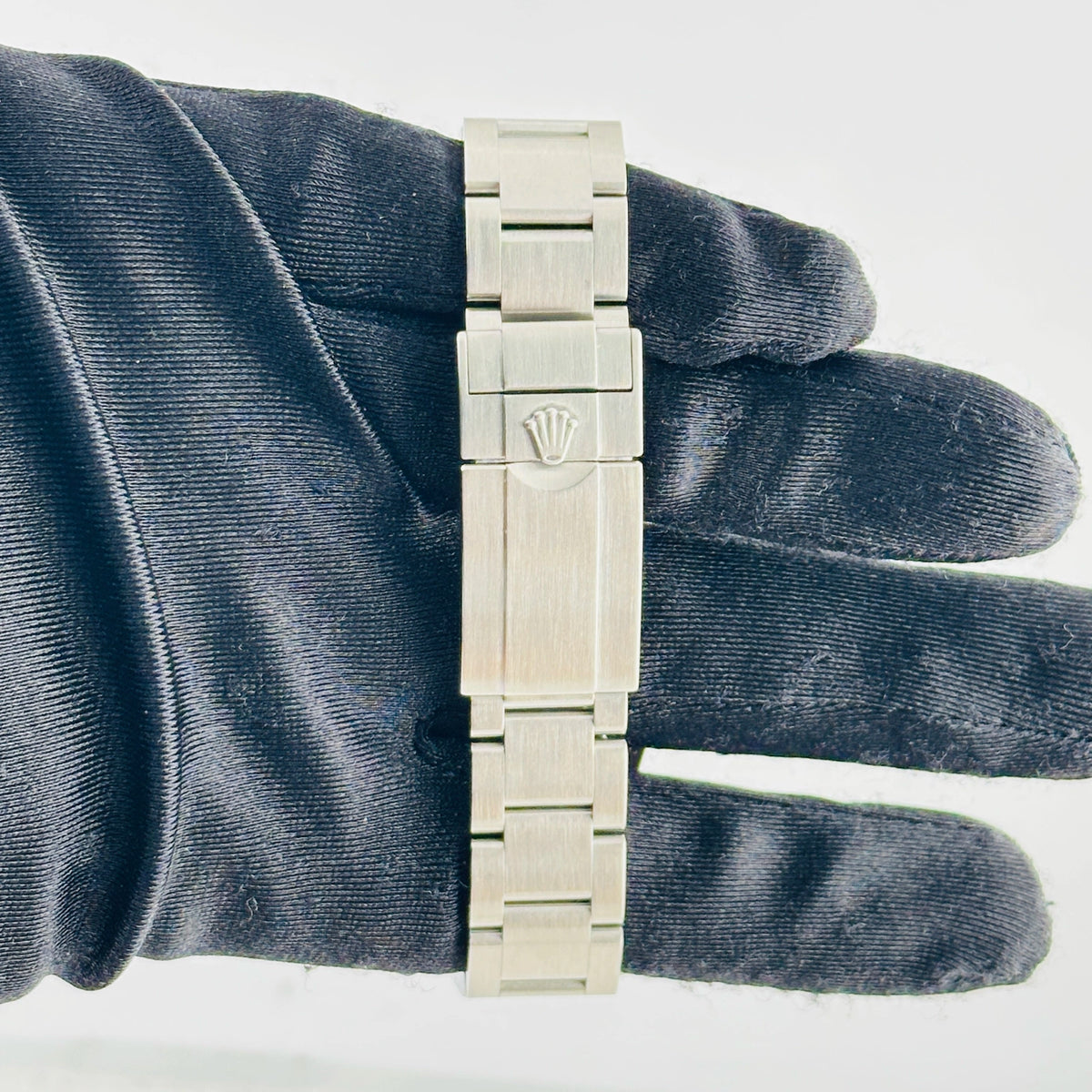 Rolex Explorer II 214270 — view 3