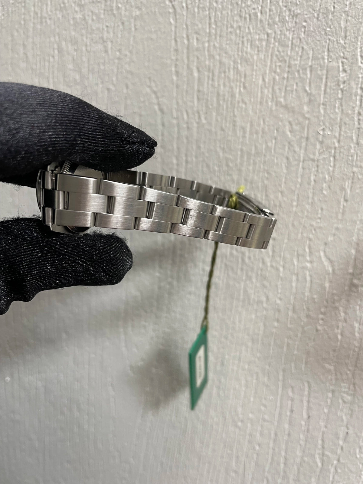 Rolex Oyster Perpetual 67180 — view 4