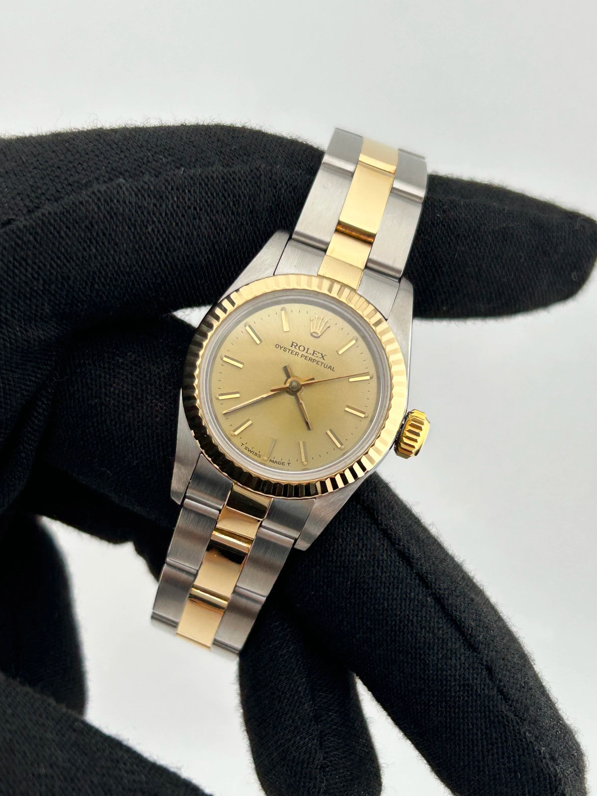 Rolex Oyster Perpetual 67193 — view 3