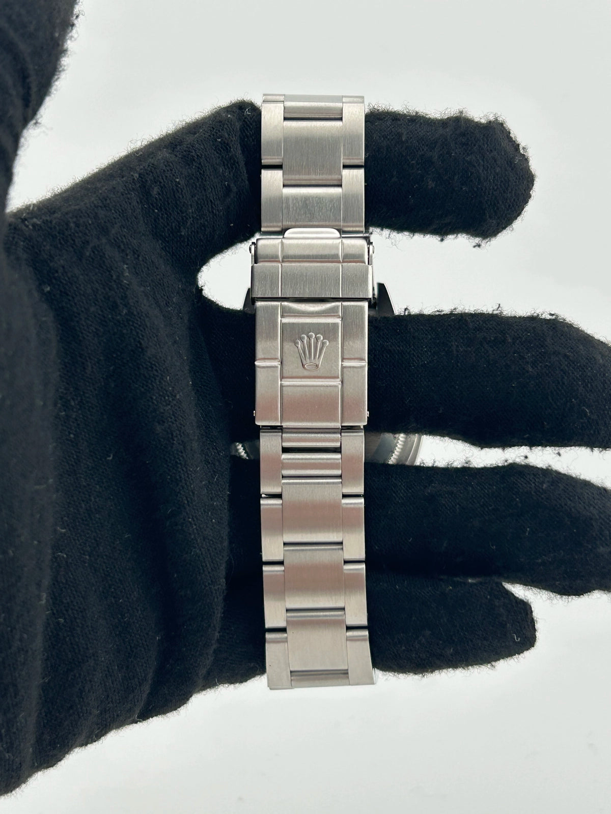 Rolex Explorer II 114270 — view 4