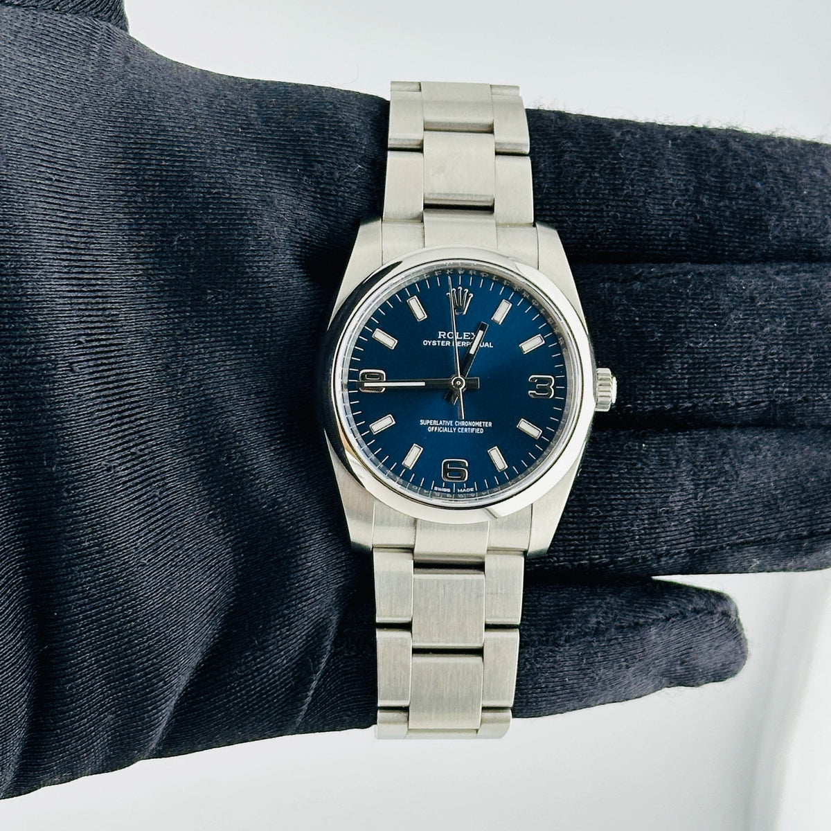 Rolex Oyster Perpetual 34 114200 — view 2