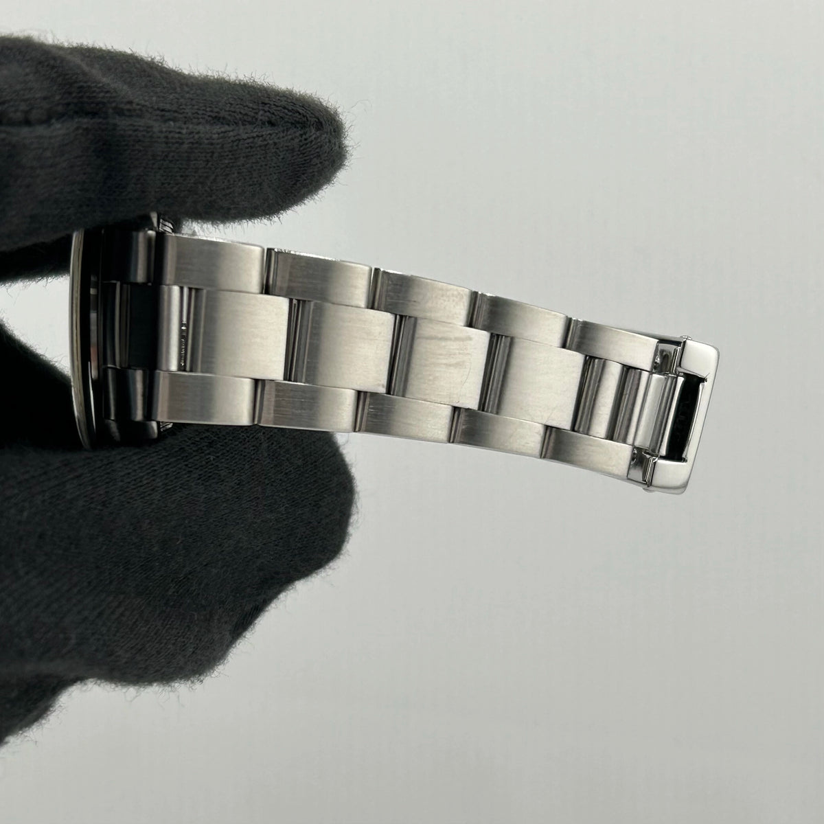 Rolex Oyster Perpetual 67480 — view 4