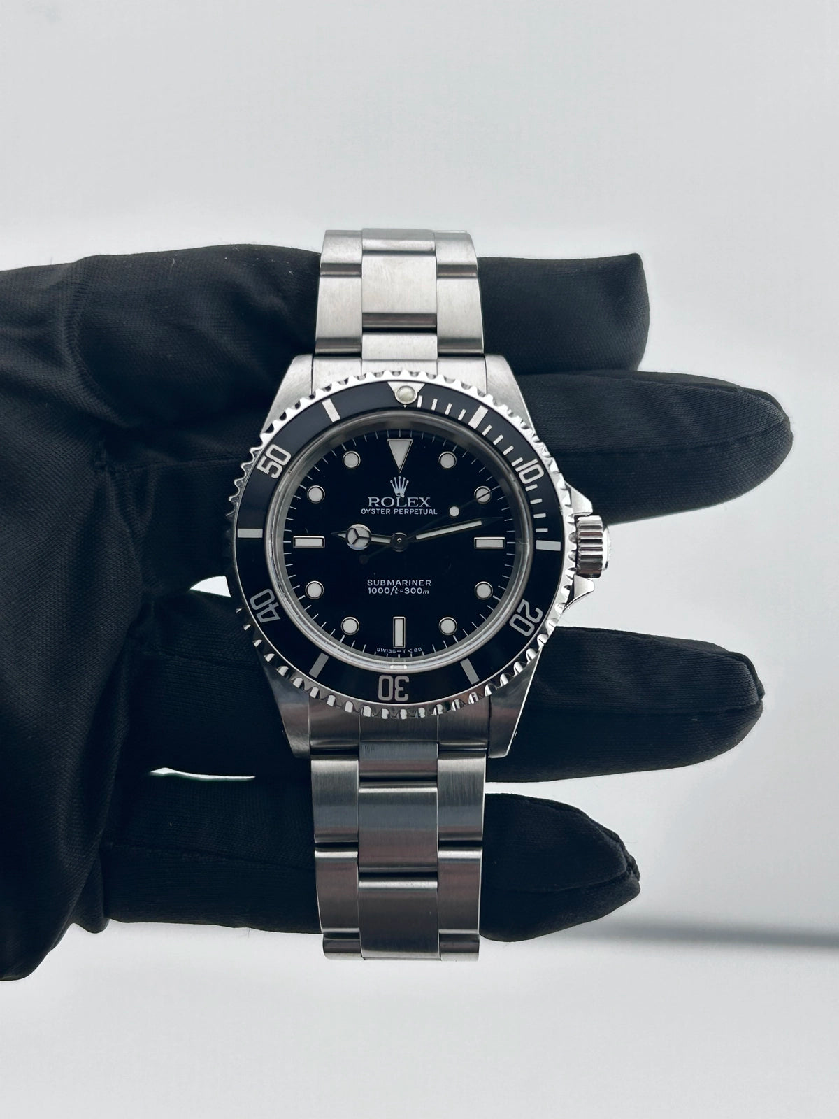 Rolex Submariner No Date 14060 — view 1