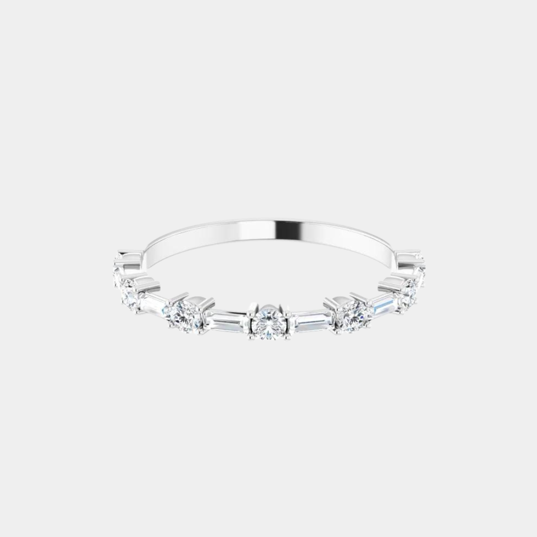 White Gold / Lab-Grown / 14K